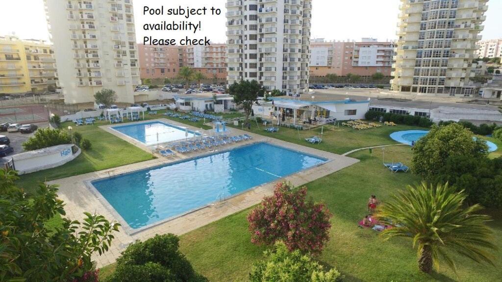 Armacao De Pera Praia Mar Sol Exterior foto